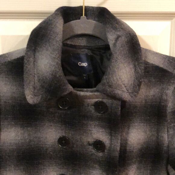 Gap Plaid Jacket - Picture 2 of 5